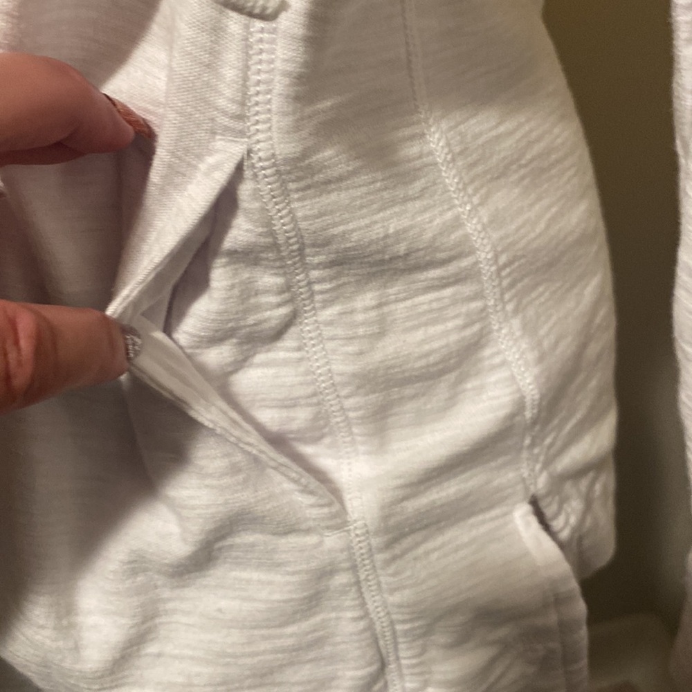 Tommy Bahama Full Zip - Picture 8 of 12